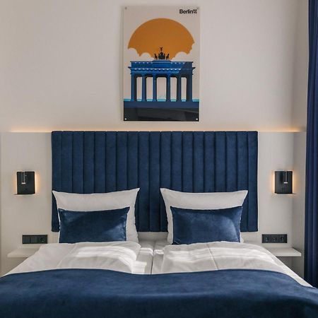 Homaris East Side Hotel Berlin Bagian luar foto
